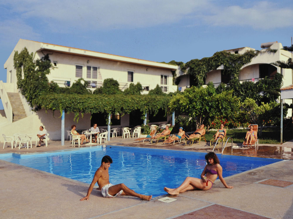 Greta Beach Anissaras Exterior photo